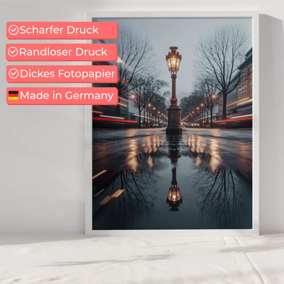 Poster ruhige Straßenlandschaft mit Laterne 50x70 cm