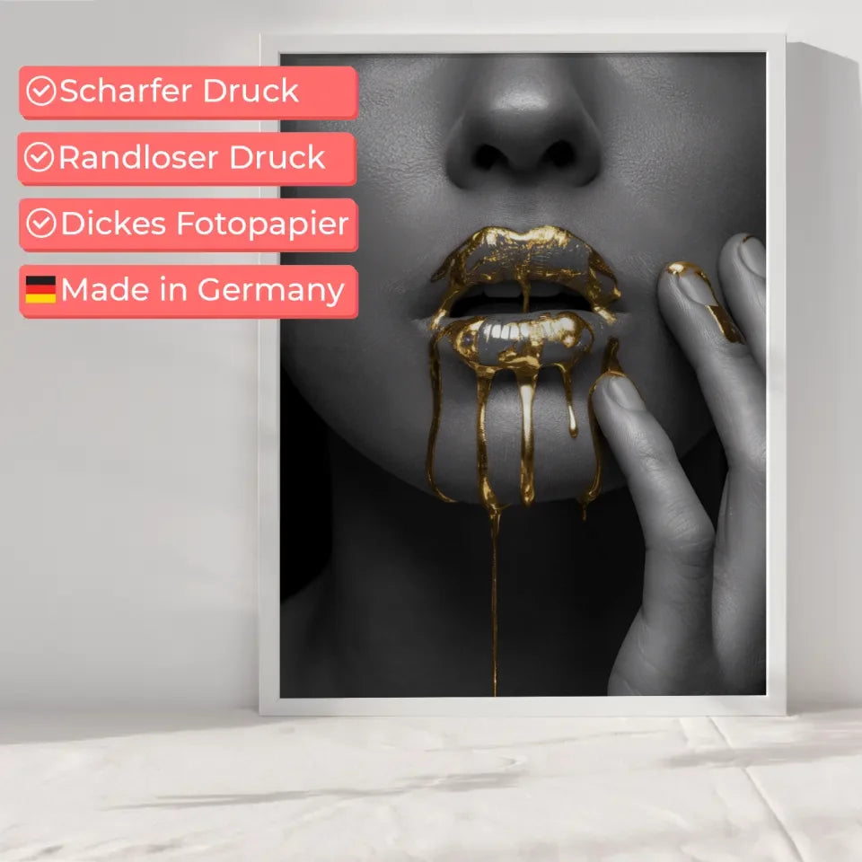 Poster mit goldenem Akzent auf Gesicht in Grautönen 6