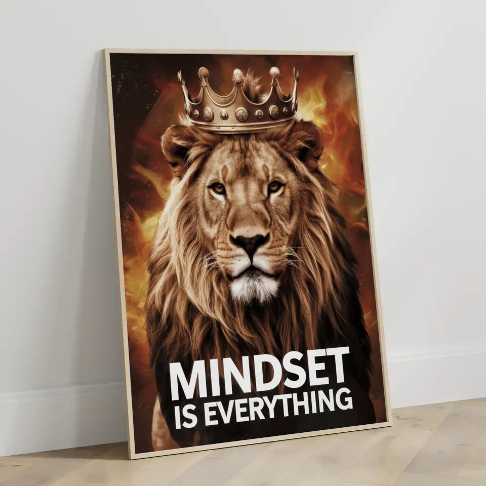 Majestätischer Löwe Poster mit Krone und feurigem Hintergrund 3