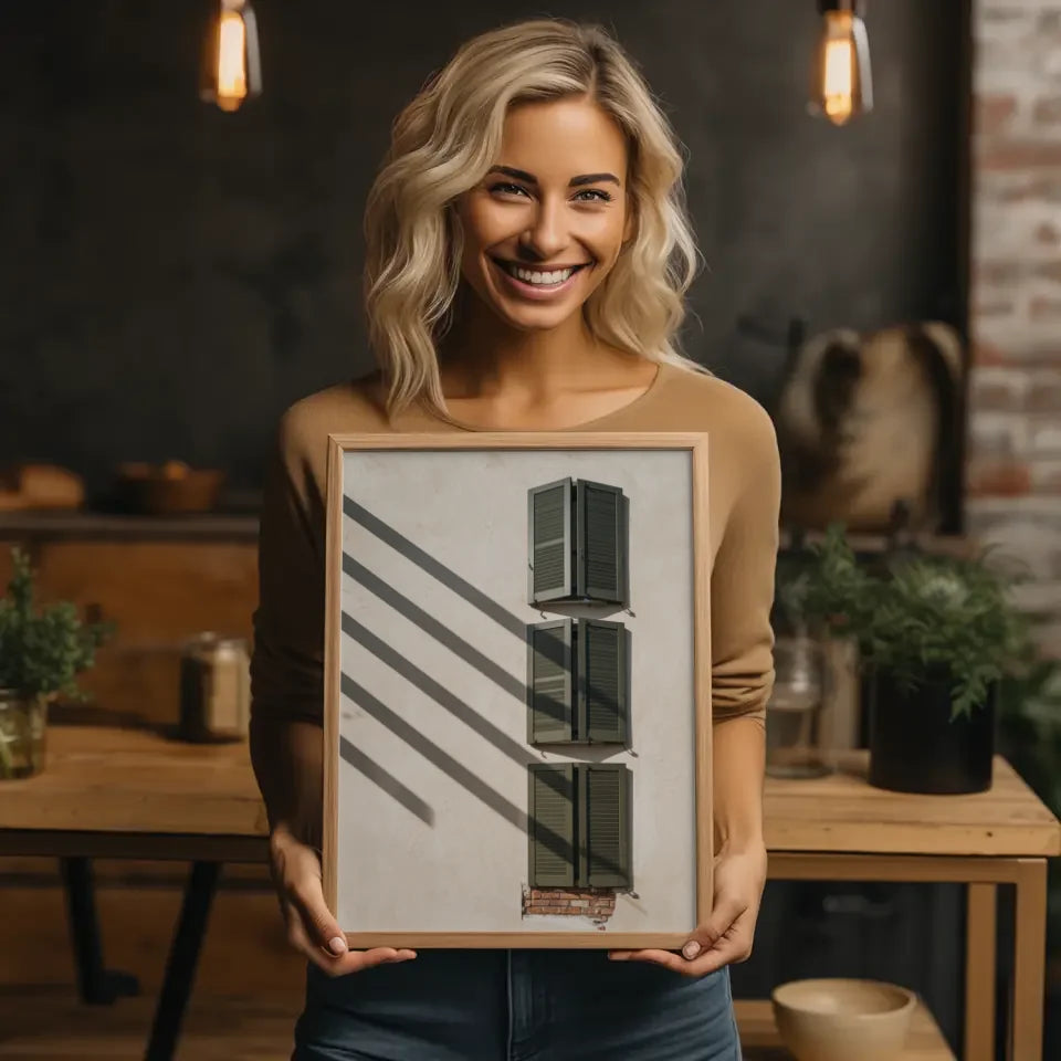 Minimalistisches Poster mit Fenstern im Beigeton und Charakter 2