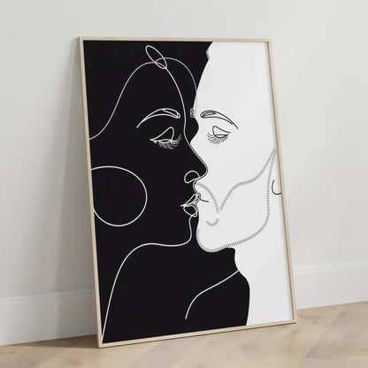 Minimalistisches Poster von küssenden Gesichtern in Black White 3