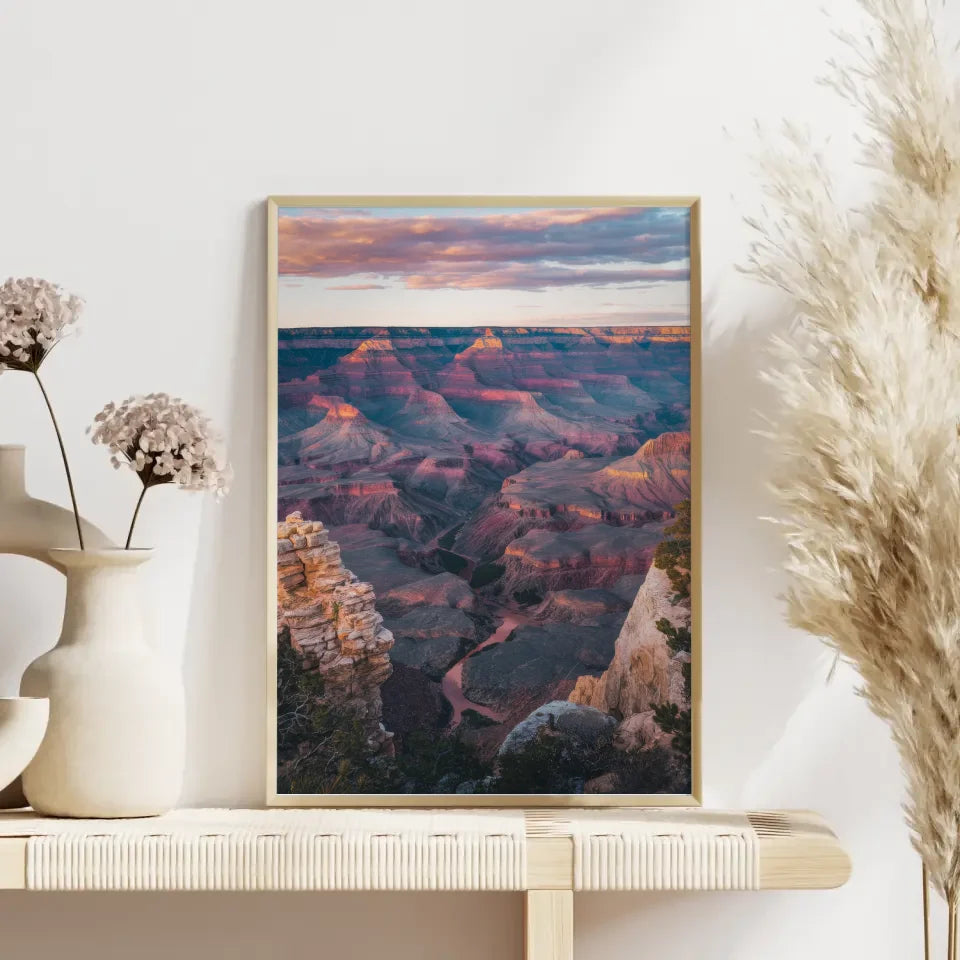 Abstrakte Boho Poster mit skandinavischer Vasenillustration