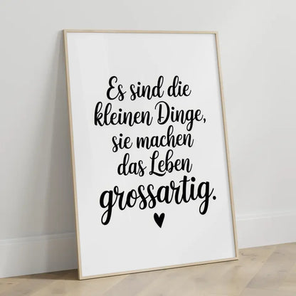 Kreativer Poster mit Zitat über die kleinen Dinge