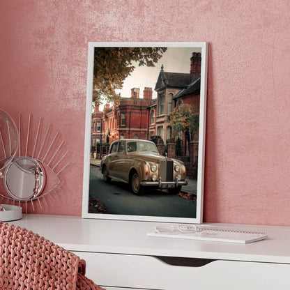 Vintage Poster Englische Dorfstraße mit Oldtimer