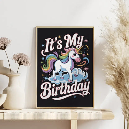 Fröhlicher Poster mit Kaffeetasse und Kissen Cartoon 4