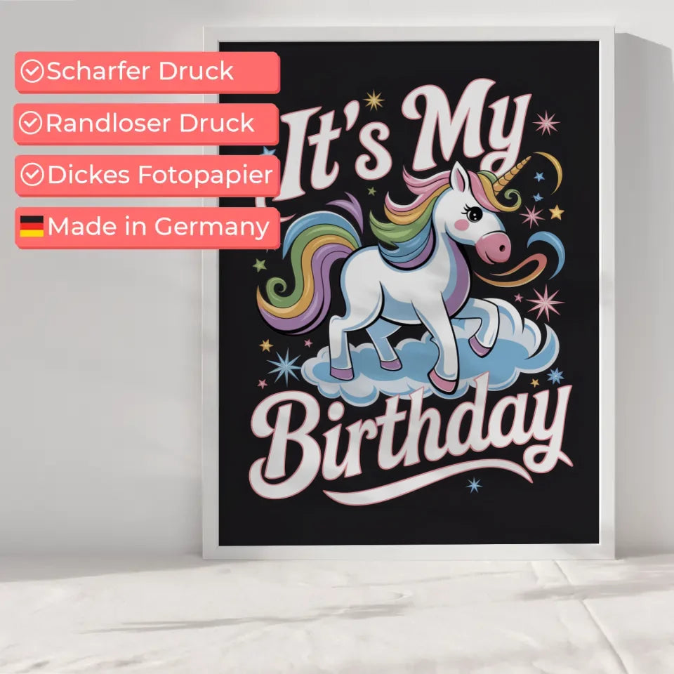 Fröhlicher Poster mit Kaffeetasse und Kissen Cartoon 6