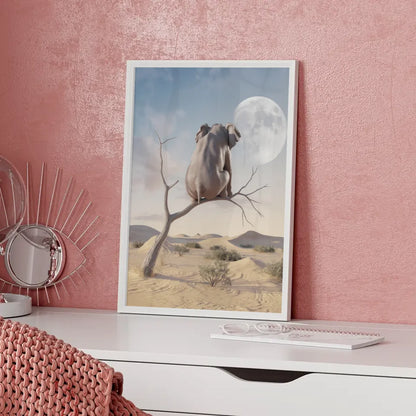 Surreales Poster mit Elefant in Wüstenlandschaft und Vollmond