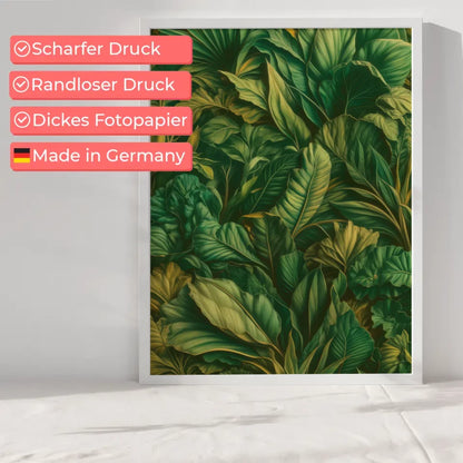 Künstlerisches Poster mit smaragdgrünen Blättern im Dschungellook 6
