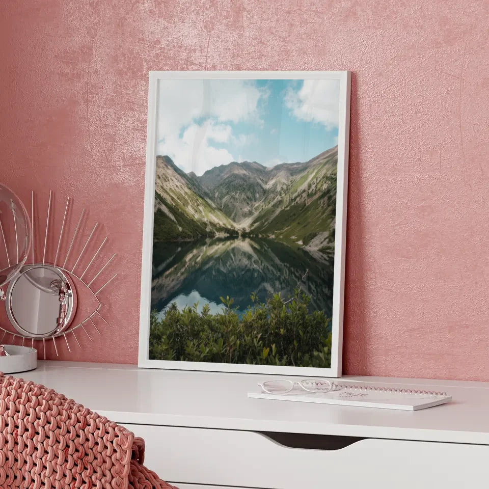 Berglandschaft Poster mit unberührtem See und Himmel 5