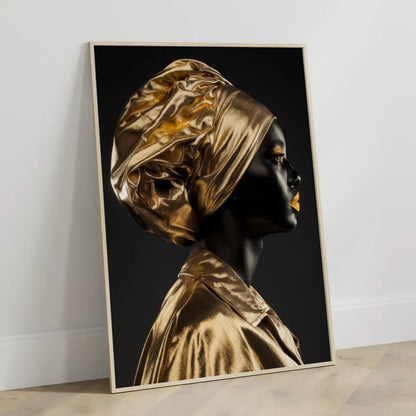 Geheimnisvoller Poster einer Person mit goldschimmerndem Kopfschmuck 3
