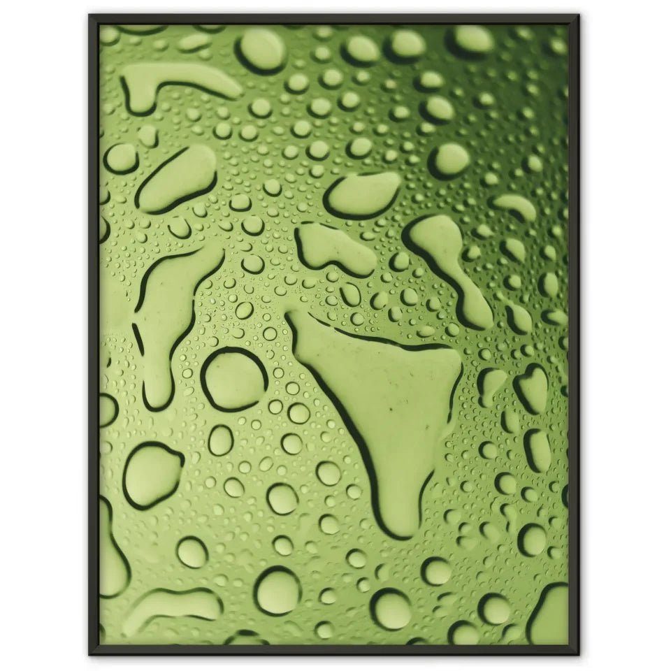 Glänzender Grünton Poster mit Wassertropfen auf glatter Oberfläche 1