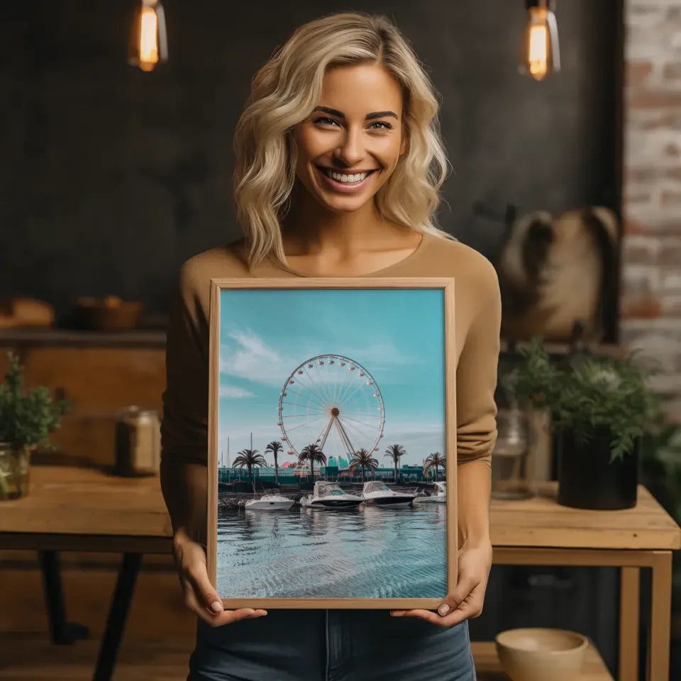 Poster Küstenlandschaft mit Riesenrad und Palmen