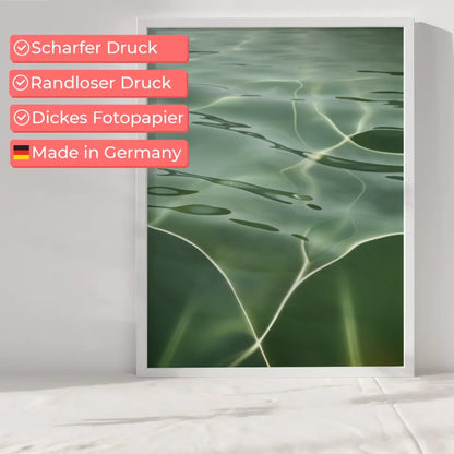 Beruhigendes Poster mit Wellenmotiv in Grün 6