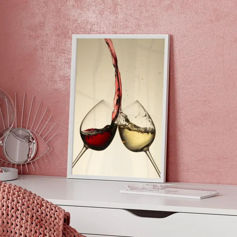 Dynamisches Poster mit Weingläsern in perfektem Moment 5