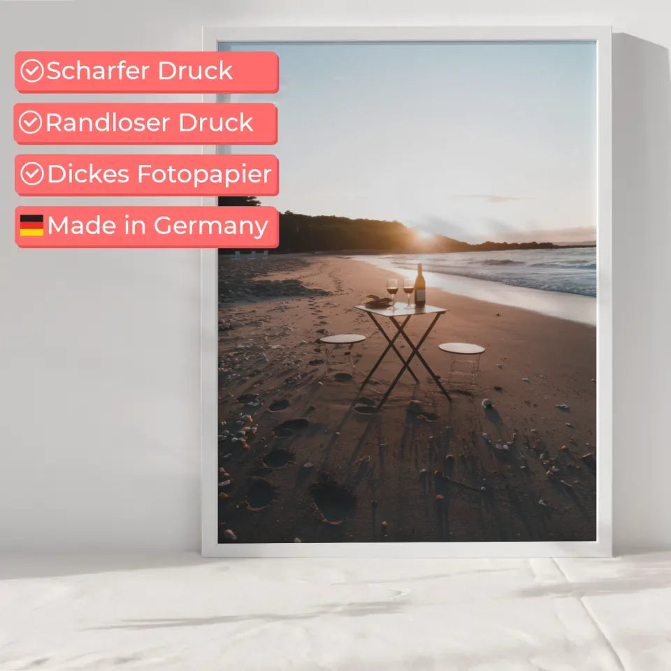 Elegantes Poster mit Champagnergläsern und Spritzdesign für jeden Raum 6