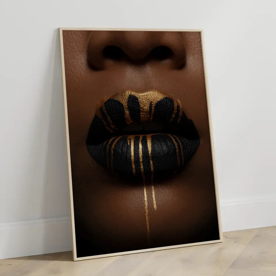 Poster goldene Tropfen auf schwarzen Lippen Kunst