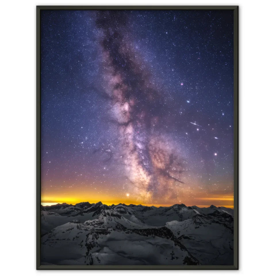 Atemberaubender Nachthimmel Poster mit Milchstraße und Bergketten 1