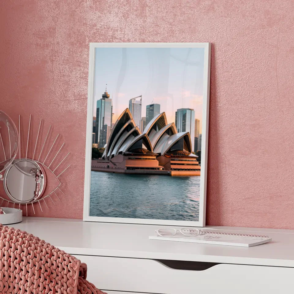 Minimalistisches Poster mit skandinavischer Boho-Vase aus Ton – inspiriert von Australien