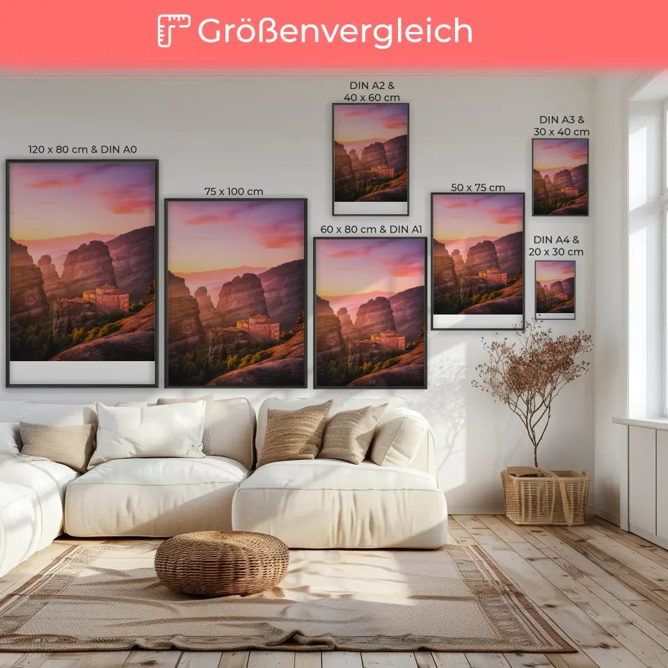 Minimalistisches Poster mit skandinavischer Boho-Tonvase auf Holzoberfläche – Griechenland inspiriert