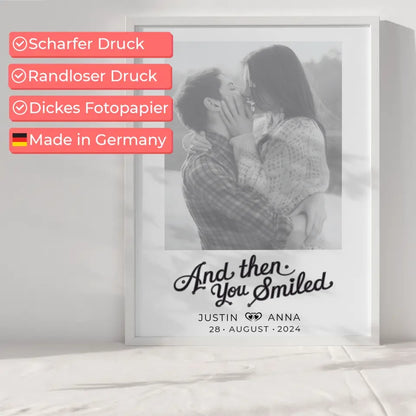 Personalisiertes Foto Poster Paare mit Namen And Then You Smiled