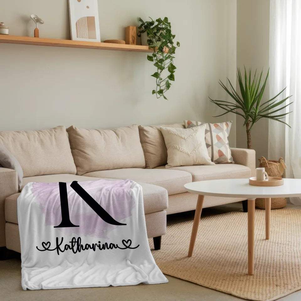 personalisierte decke mit buchstabe k und pinsel klecks pink a z 4