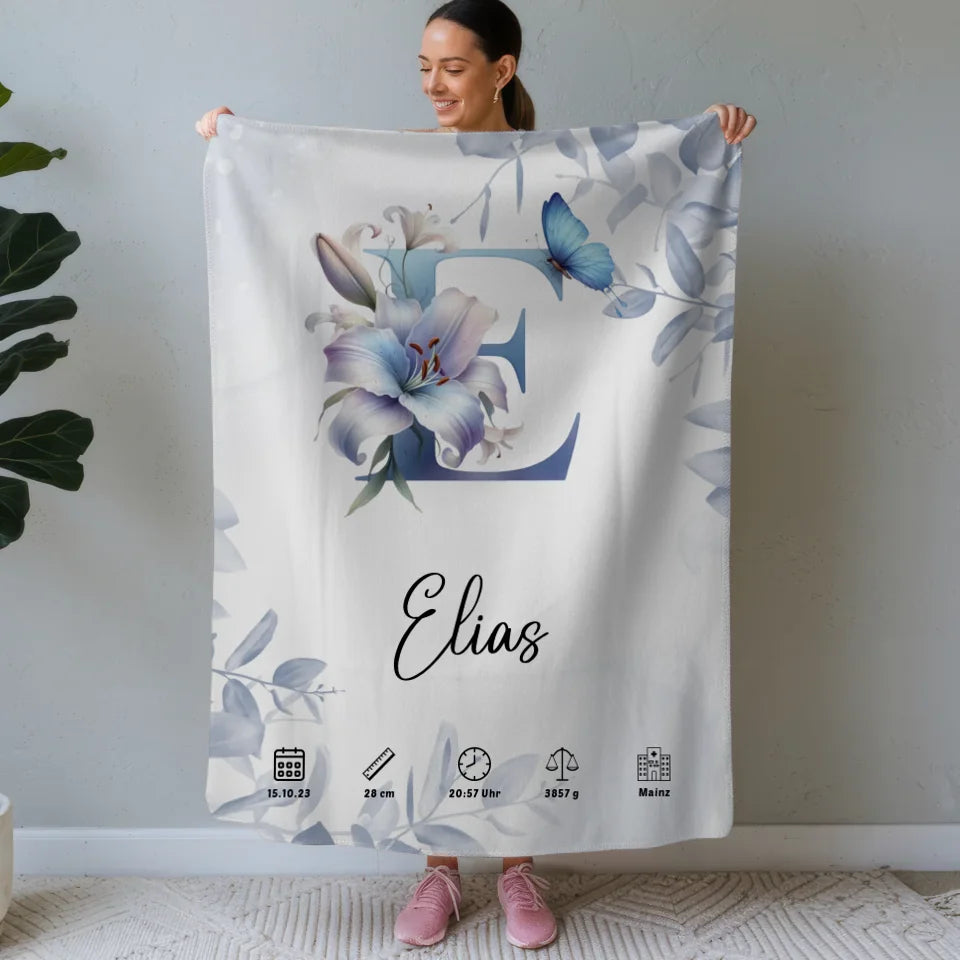 Personalisierte Decke mit Anfangsbuchstaben E Eucalyptus Blau Geburt 1