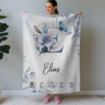 Personalisierte Decke mit Anfangsbuchstaben E Eucalyptus Blau Geburt 1