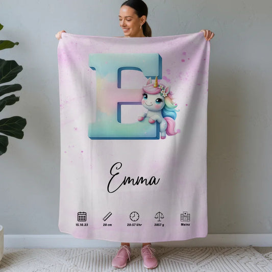 Personalisierte Decke Lila mit Buchstaben E zur Geburt 1