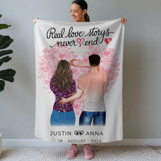 personalisierte decke fur paare figuren real love storys never end Paar Figuren Bild mit Spruch 1