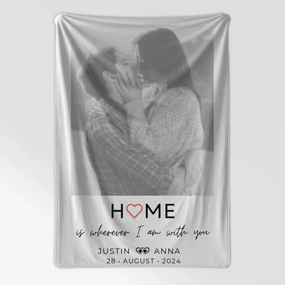 personalisierte foto decke fur paare mit namen home is wherever i am with you 7