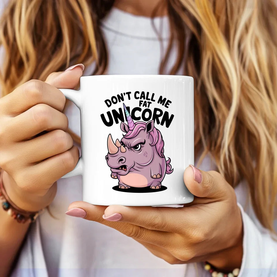 Humorvolle Tasse mit wütendem Nashorn und Einhornhorn Tierdesign