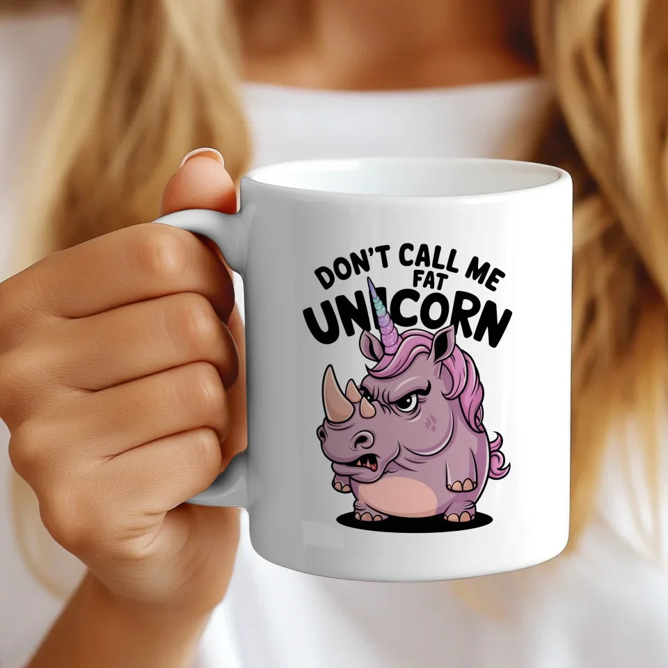 Humorvolle Tasse mit wütendem Nashorn und Einhornhorn Tierdesign