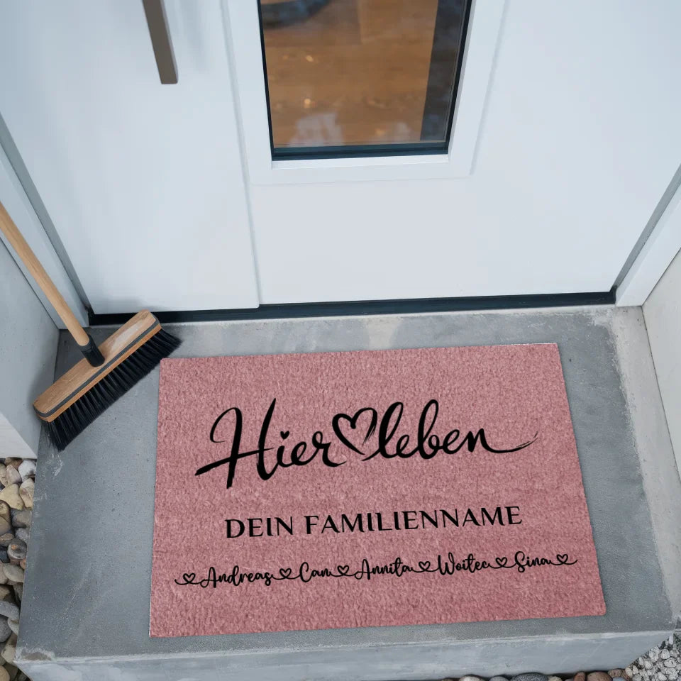 Personalisierte Familie Fußmatte Hier Leben Rosa gestalten