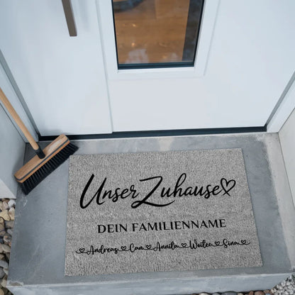 Personalisierte Familien Fußmatte Unser Zuhause Grau mit Namen 2