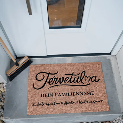 Personalisierte Familien Fußmatte Tervetuloa Dunkelbraun mit Namen