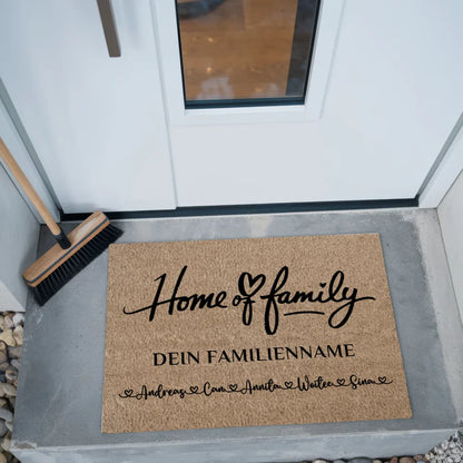 Personalisierte Familie Fußmatte Home of Family Braun Hell