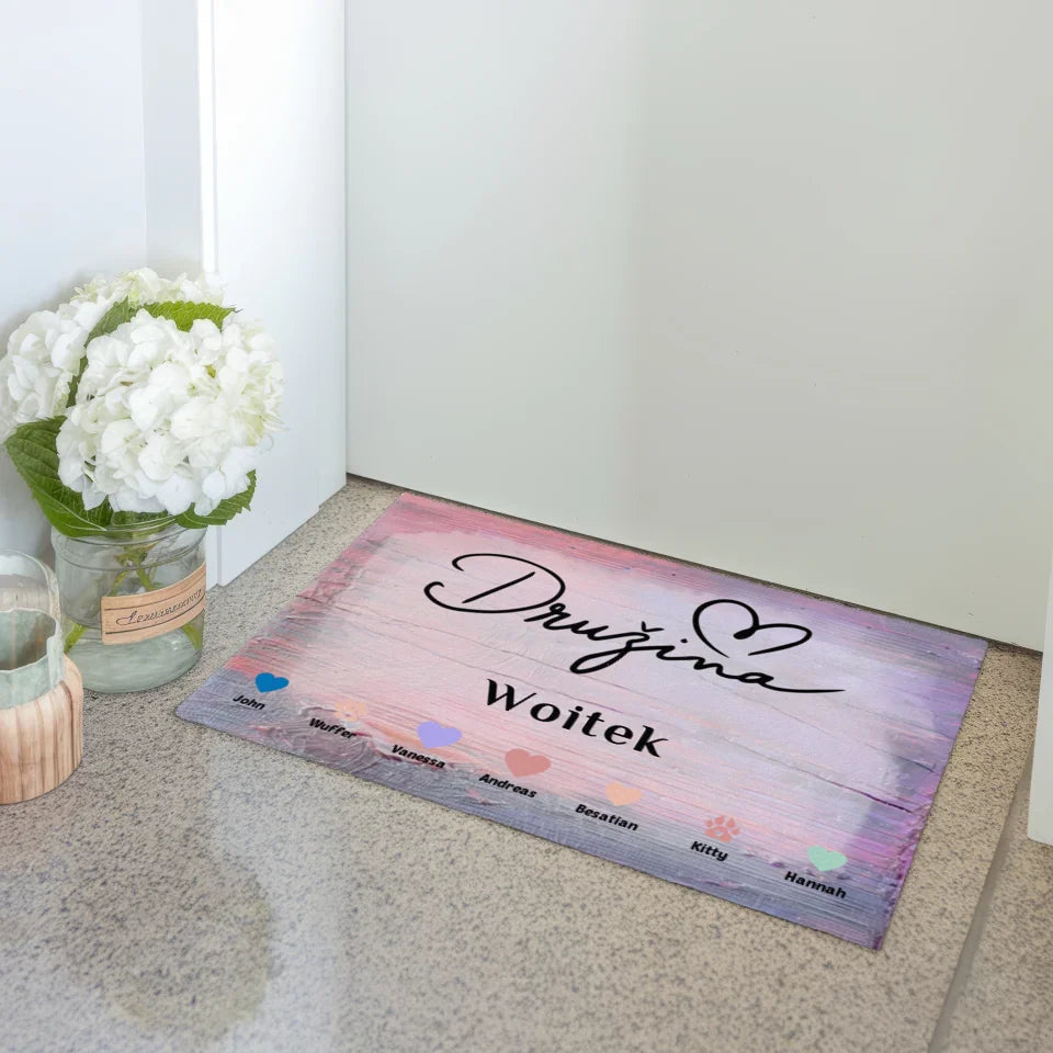 Familien Fußmatte mit Namen Družina mit Herzen und Haustieren personalisiert 3