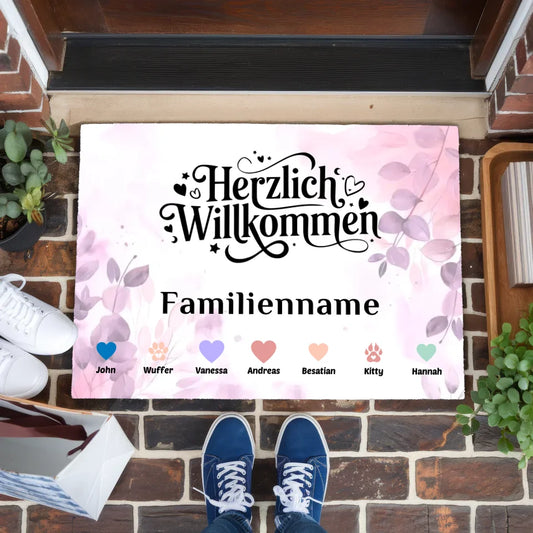 Personalisierte Familien Fußmatte Herzlich Willkommen mit Herzen Haustiere 1