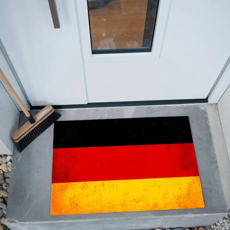 Personalisierte Fußmatte Deutschland mit Wunschtext und Flagge