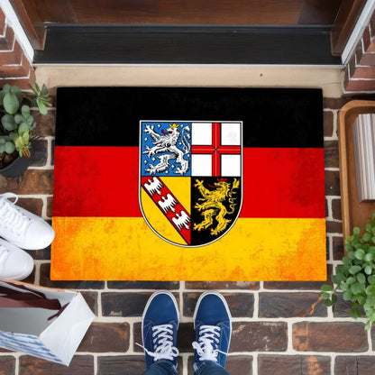 Personalisierte Fußmatte Saarland mit Länderflagge und Wunschtext