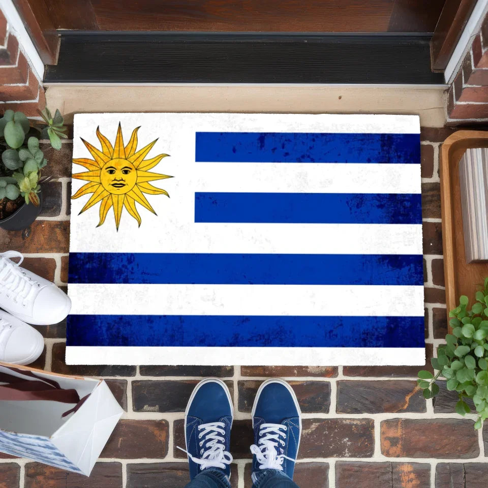 Personalisierte Fußmatte mit Länderflagge Uruguay und Wunschtext gestalten