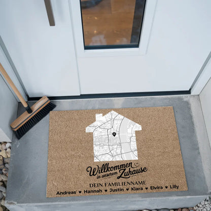 Personalisierte Familie Fußmatte mit Namen Stadt Karte Braun Hell Willkommen 2