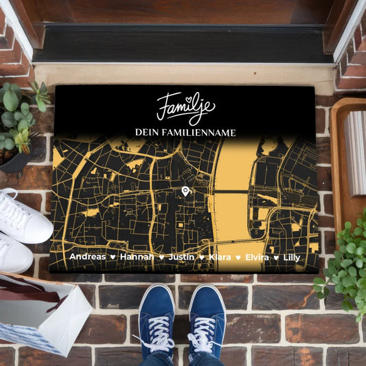 Fußmatte personalisiert Familie Stadt Karte Üdvözöljük Schwarz Gold 1