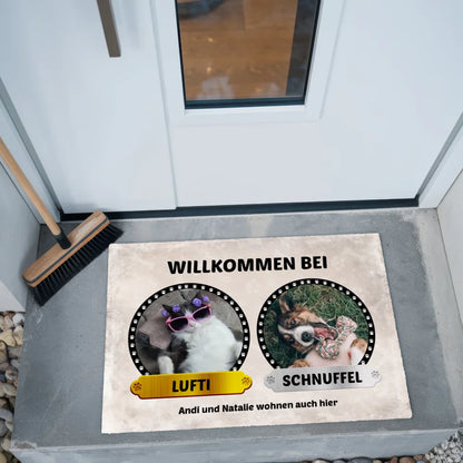 Personalisierte Fußmatte Willkommen Bei 3 Hunde Katzen selbst gestalten Fotos Namen 2