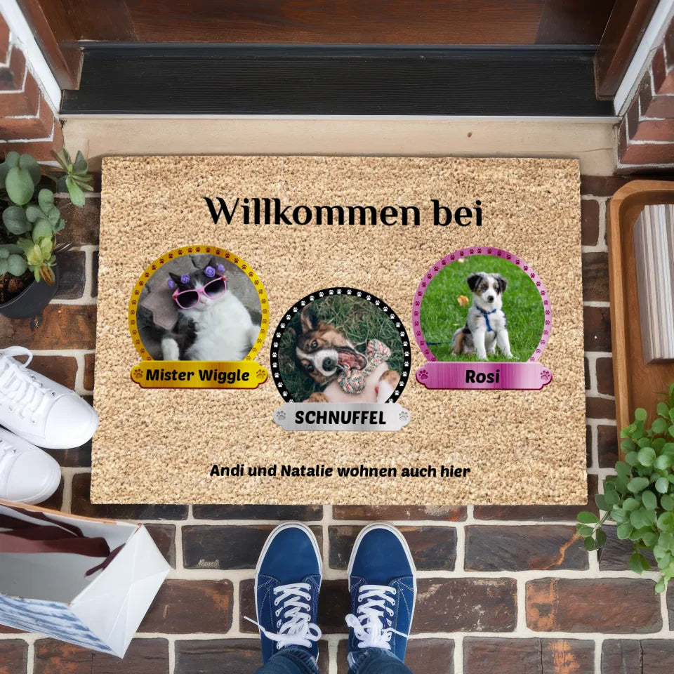 Personalisierte Fußmatte Willkommen Bei Hundebild auf Fußmatte 4 Hunde