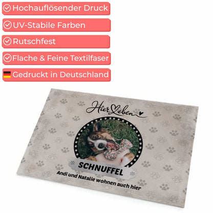 Personalisierte Fußmatte Hier Leben mit Namen von Hunden 4 Haustiere