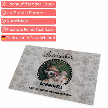 Personalisierte Fußmatte Hier Wohnt Katzen und Hunde mit Name Foto