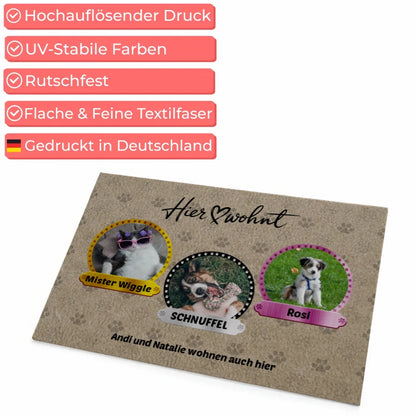 Personalisierte Fußmatte Hier Wohnt mit Namen von Hunden 2 Hunde Katzen