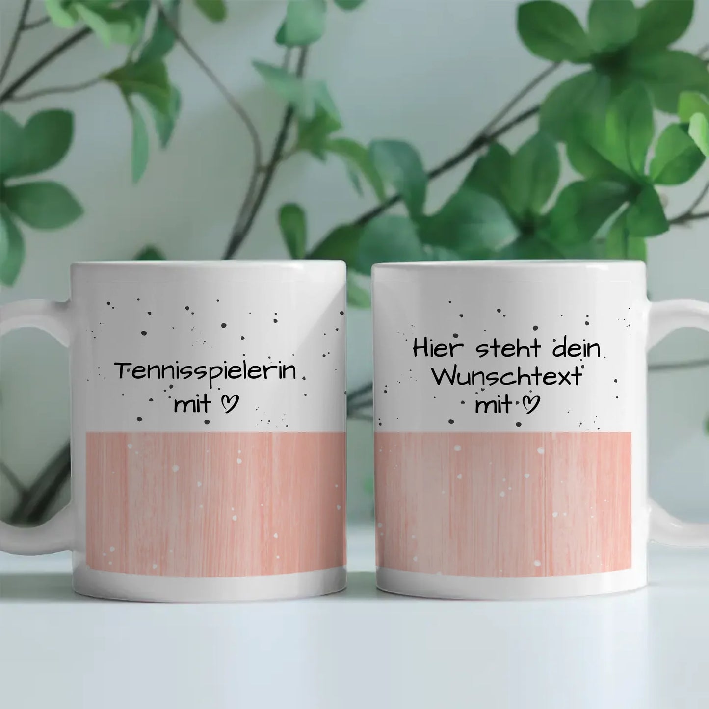 Personalisierter Kaffeebecher Tennisspielerin mit Herz Geschenk