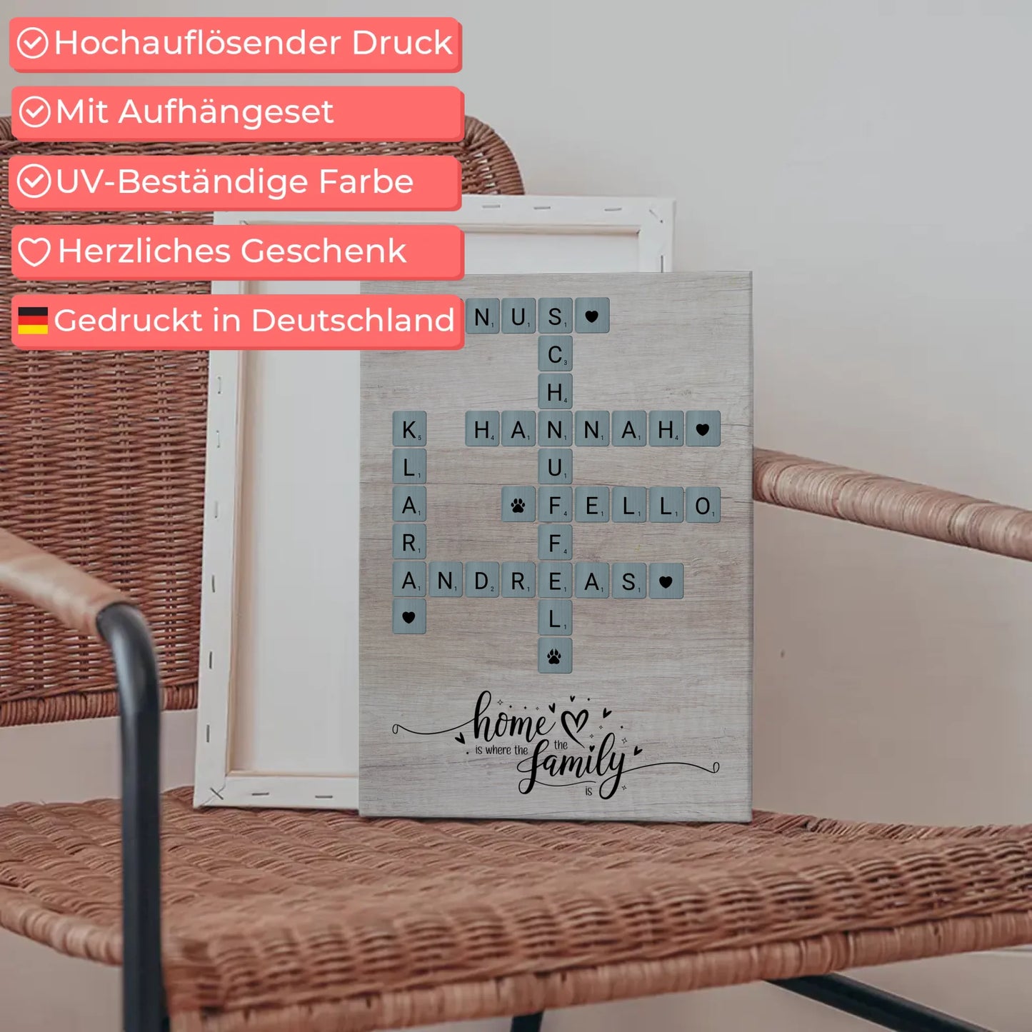 Leinwand Spruch Familie Home is where the family is Scrabble Stil mit Namen